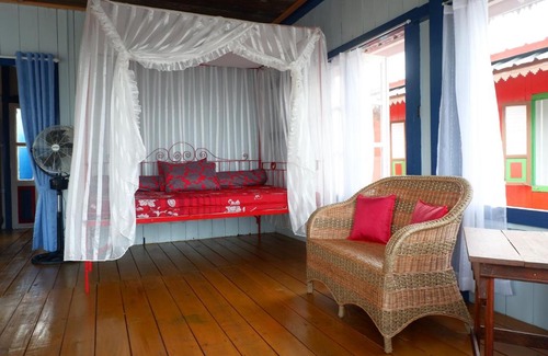 Tanjung Pandan Hotel | Rock and Wreck Dive Resort