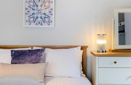 Kemptown Apartment | Rock Gardens - by Brighton Holiday Lets