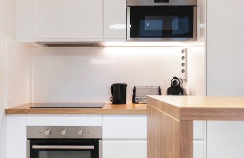 Nouvelle Ville Apartment | Rock-In-Share- Le Bon Pasteur