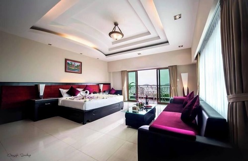 Krong Kaeb Hotel | Rock Royal Hotel & Resort