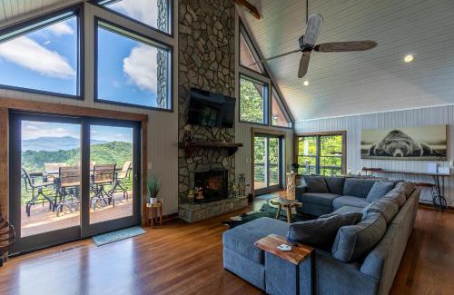 Apple Ridge House | Rockcliff Retreat