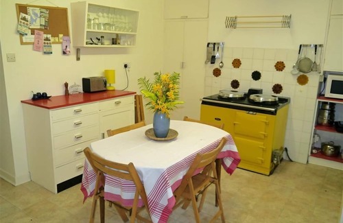 Kippford Cottage | Rocklea - a house that sleeps 8 guests in 4 bedrooms