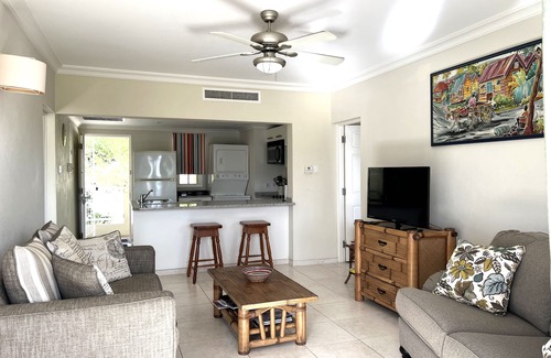 Orange Hill House | Rockley Golf 810 is a 2 Bedroom, 2 Bathroom 1st Floor Apartment With Pool