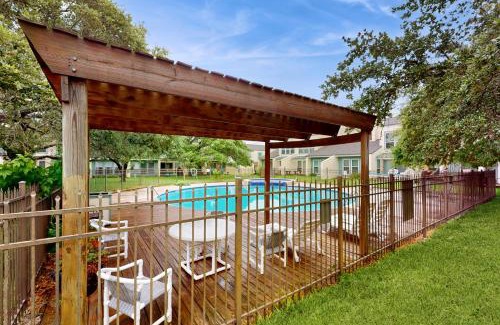 Sailhouse Apartment | Rockport Racquet & Yacht Club - Coastline Condo