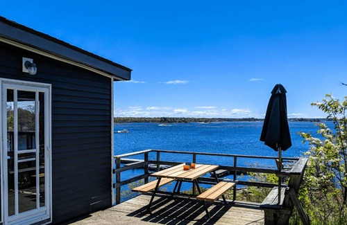 Carling Cottage | Rockwood: 2-Bedroom Cottage #7