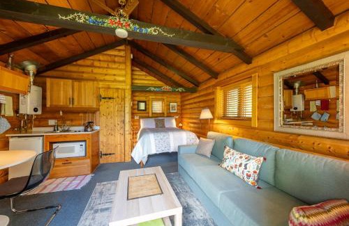 Blaeberry Ski Chalet | Rocky Mountain Cabins and Home