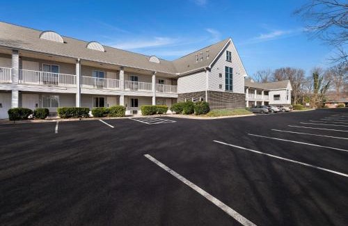 East Forest Hotel | Rodeway Inn Charlotte Independence Blvd