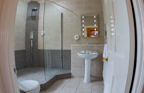 Badsworth Hotel | Rogerthorpe Manor Hotel