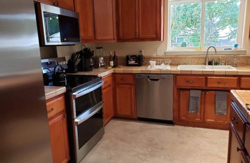 Medford House | Rogue Valley Retreat in Medford, OR