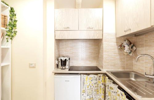 Salario Apartment | Roma Central Studio