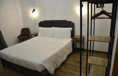 Quartiere XXVII Primavalle Apartment | Roma Chic Cattolica Gemelli