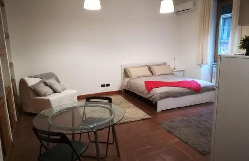 Tuscolano Apartment | Roma Metro Furio Camillo