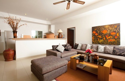 Ban Saiyuan Villa | Romanee - 2BR Comfortable Pool Villa