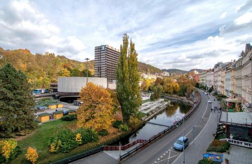 Karlovy Vary Hotel | Romania