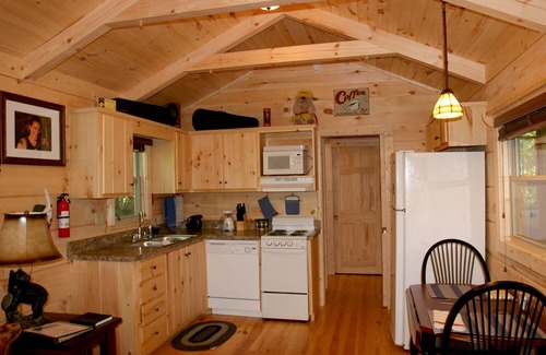 Lake Lure Cabin | Romantic Cabin at Beautiful Lake Lure!