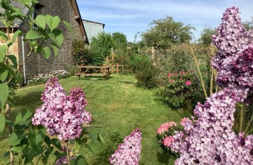 Saint-Germain-de-Tallevende-la-Lande-Vaumont House | Romantic Cottage