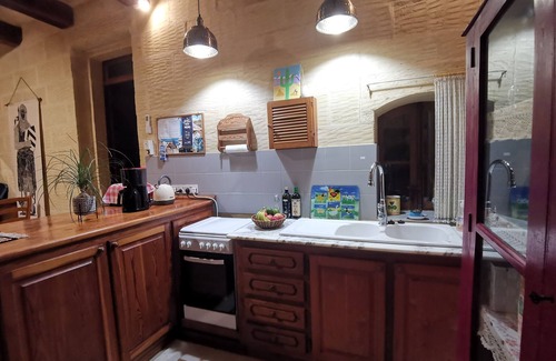 Nadur House | Romantic Farmhouse for up to 9 People with Pool and Sea View