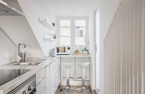 Alcantara Apartment | Romantic Gem in Alcântara