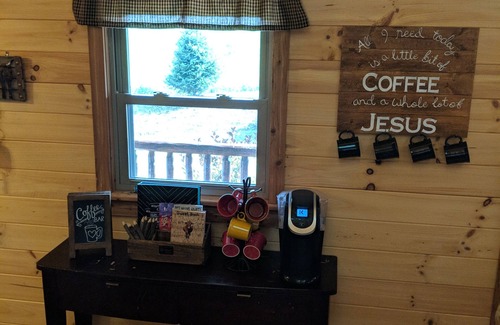Sterling Cabin | Romantic Getaway Cabin in the Country