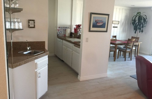 Townsite Condo | Romantic Getaway for 2 in Cottage in complex right on the beach