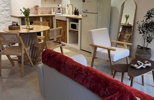 Scaer Cottage | Romantic getaway in the countryside: Gite for Two with Private Nordic Bath