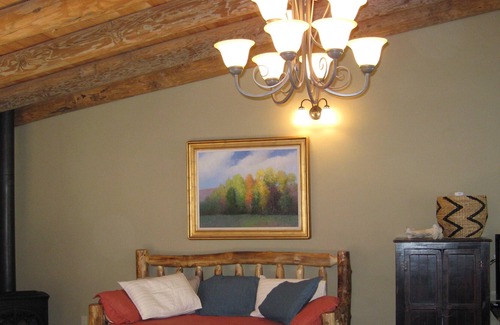 Taos House | Romantic Getaway close to Sipapu and Ft Burgwin. Within Carson Nat'l Forest