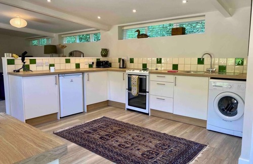 Shipton Gorge Cottage | Romantic hideaway cottage, near Bridport, Dorset