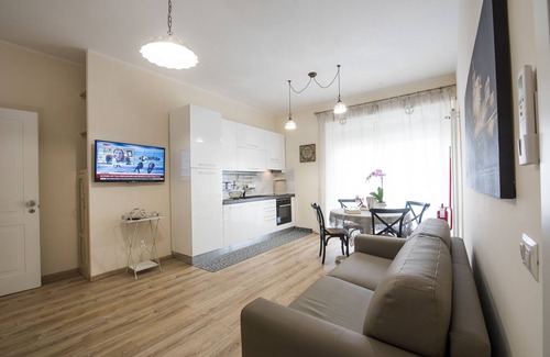 Quartiere XIII Aurelio Apartment | Romantic House in Vatican