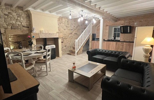 Vieux House | Romantic house with jacuzzi, SO'LOVELY sensory shower 10 minutes from Caen.