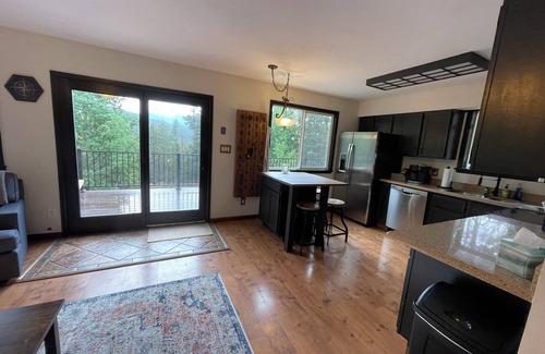 Shadow Mountain Cabin | Romantic mountain getaway or family escape. NEW HOT TUB!