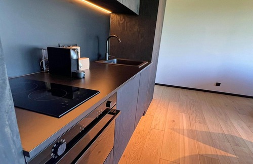 Bohon House | Romantic Stay with Views