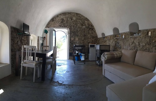 Erchie House | Romantic suite de charme with terrace overlooking the sea of Amalfi and with private parking