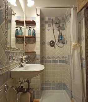 Deruta Apartment | Romantic suite in the village of Castelleone, vicino Deruta, Assisi, Perugia, Montefalco