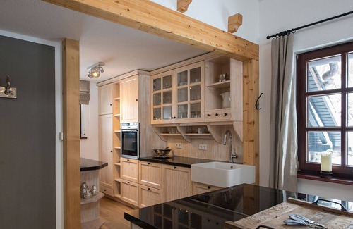 Neuastenberg House | ROMANTIKHÜTTE NEUASTENBERG - wood-burning stove, sauna and cozy factor