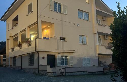 San Cesareo Apartment | RoMi's house