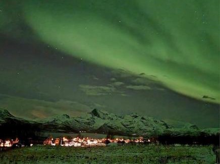 Tromso House | Romslig kystperle med sjel i Skulsfjord Tromsø