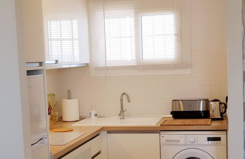 Torreblanca Apartment | Ronda 3 Seafront Apartment - Los Boliches Beach Fuengirola