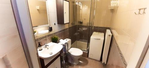 Mirow Apartment | Rondo ONZ Metro, Krochmalna 32A Street