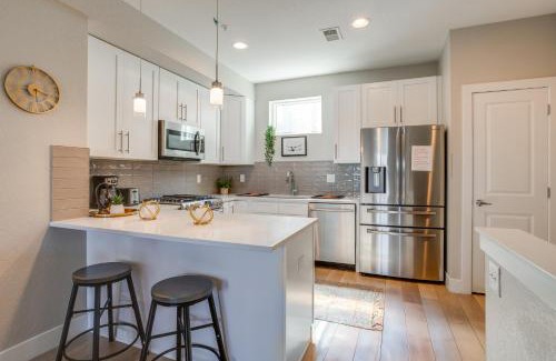 West Colfax House | Rooftop Deck and Hot Tub Walkable Denver Townhome
