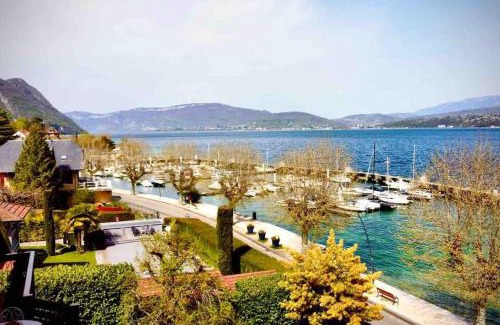 Le Bourget-du-Lac Apartment | Rooftop pieds dans l’eau, terrasse, parking sécu