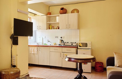 Ngara West Apartment | Rooftop Pool with City View Studio