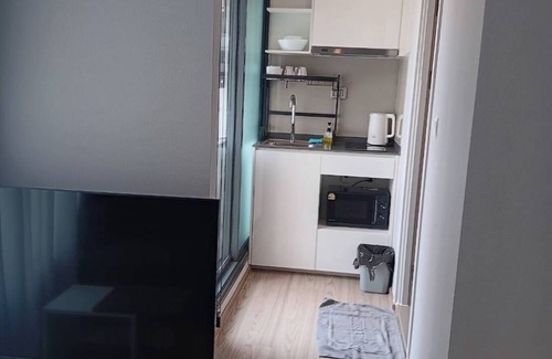 Bang Kapi Condo | Rooftop pool gym shopping mall train boat walk 5 min high floor wifi 22