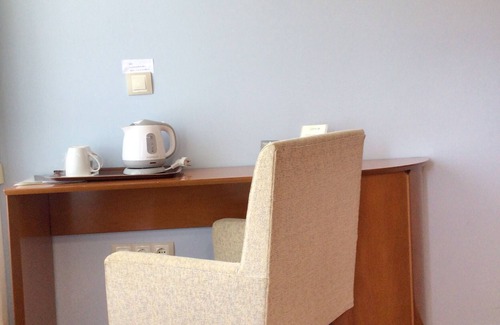 Faro Apartment | Room '102' with Sea View, Shared Terrace and Wi-Fi