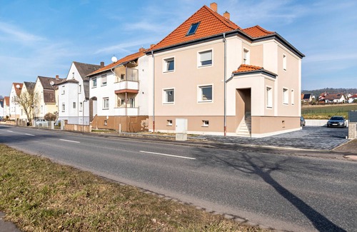 Rotenburg an der Fulda Apartment | Room '5' with Shared Garden and Wi-Fi