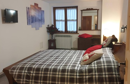 Sampeyre Bed & Breakfast | Room "Fauna" in B&B Antica Casa Occitana