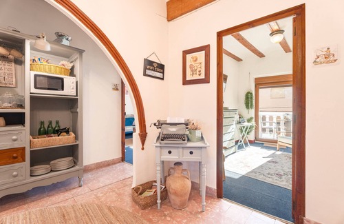 Alcublas Apartment | Room 'Habitacion 1A' with Shared Pool, Private Garden and Wi-Fi