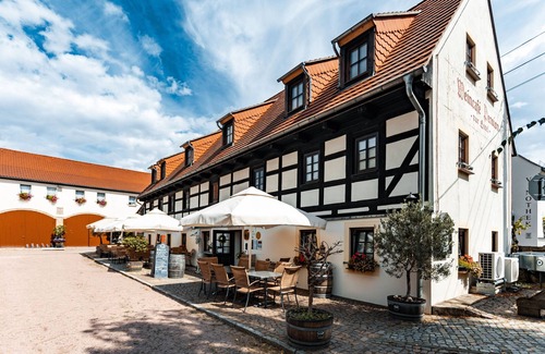 Soernewitz Apartment | Room 'Im Weinrestaurant 5' with Shared Garden and Wi-Fi