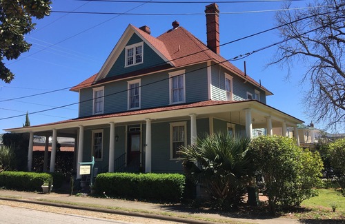 Washington Condo | Room in a beautiful historic home near scenic downtown and waterfront