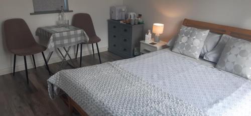 Ennistimon House | Room in Dee's house