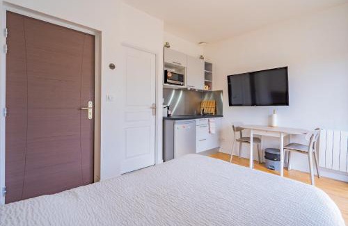 Arenes Romaines - Saint-Martin-du-Touch Apartment | Room in Toulouse - Studio 1 proche Airbus à TOULOUSE ST Martin du Touch